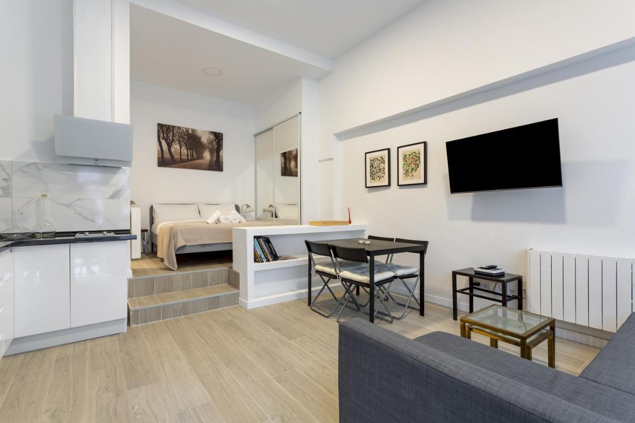 1 Bedroom 1 Bathroom Furnished - Av De America - Studio - Mintystay Madri Exterior foto